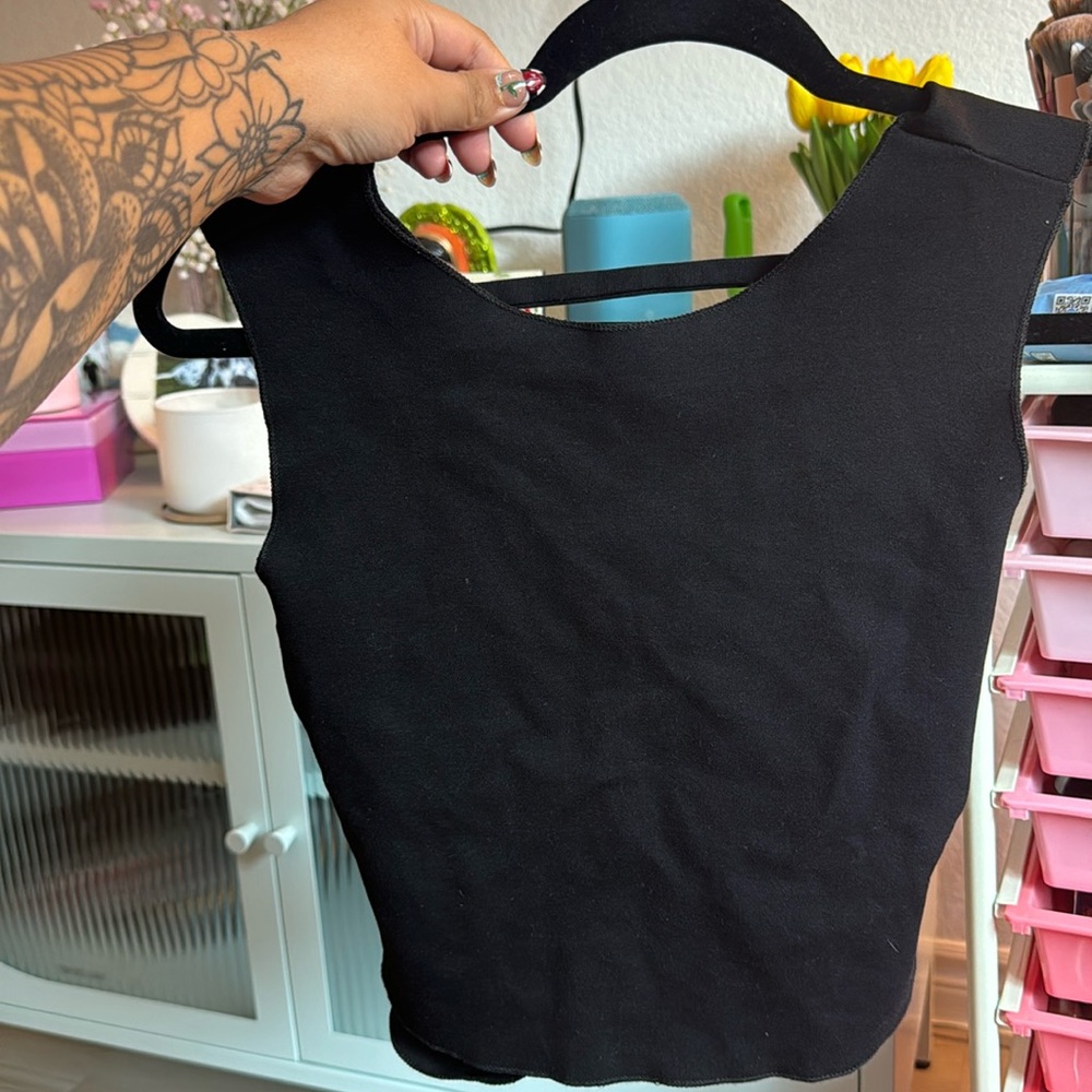 Backless top